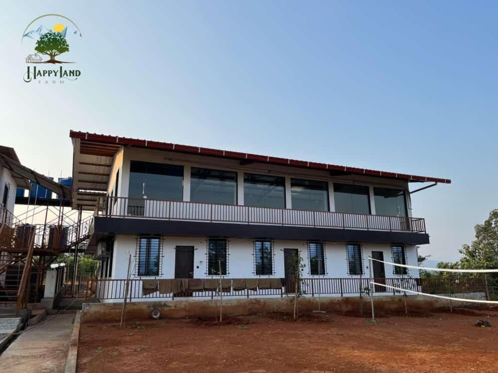 Happy Land Farm Hotell Karjat Exteriör bild