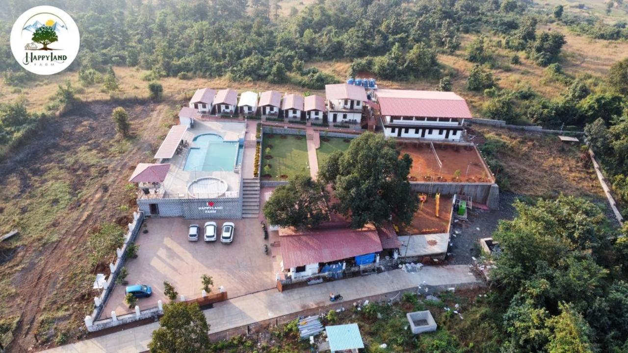 Happy Land Farm Hotell Karjat Exteriör bild