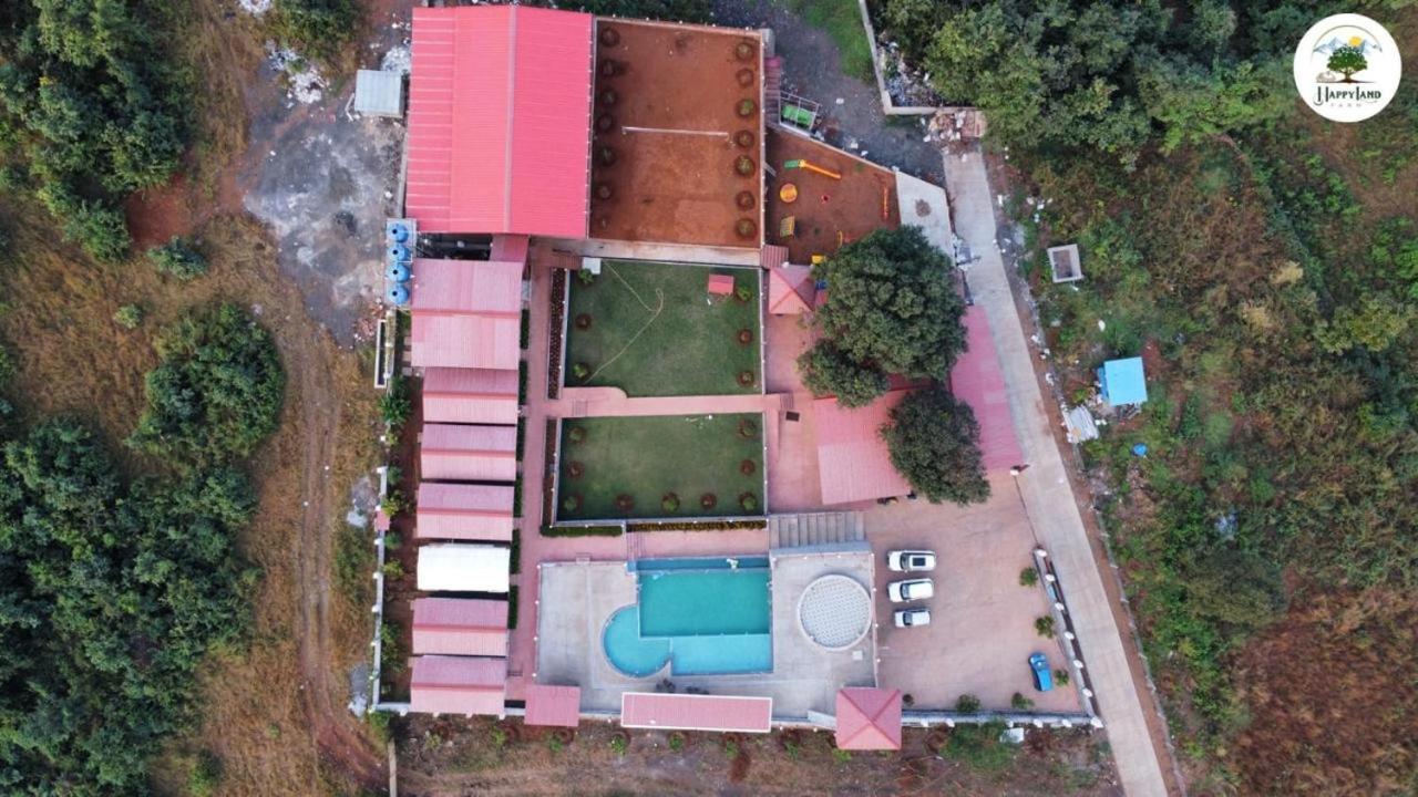 Happy Land Farm Hotell Karjat Exteriör bild